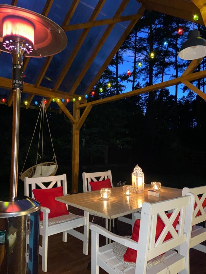 Forest House With Outdoor Hot Tub Jurmala Exterior photo