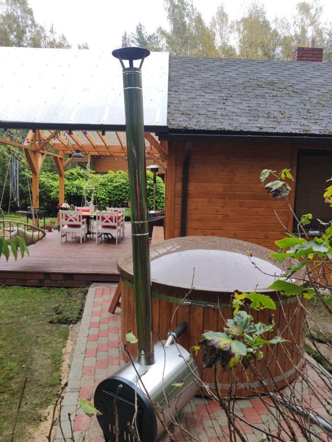 Forest House With Outdoor Hot Tub Jurmala Exterior photo